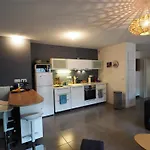 Bel Proche Centre Avec Terrasse Et Parking Pour 6 Personnes A - Fr-1-474-63