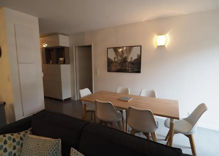Bel Proche Centre Avec Terrasse Et Parking Pour 6 Personnes A - Fr-1-474-63 Apartment